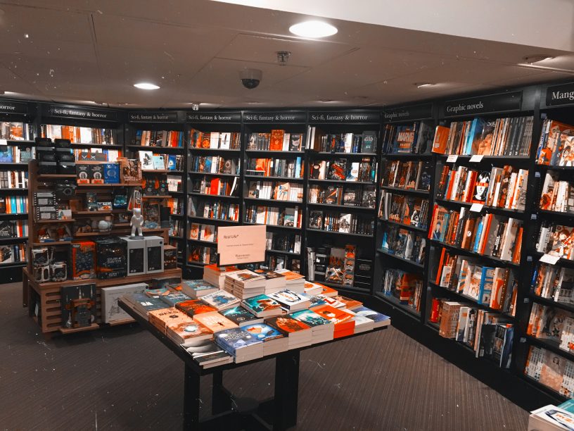 waterstones trafalgar square (1) Beauty and the book